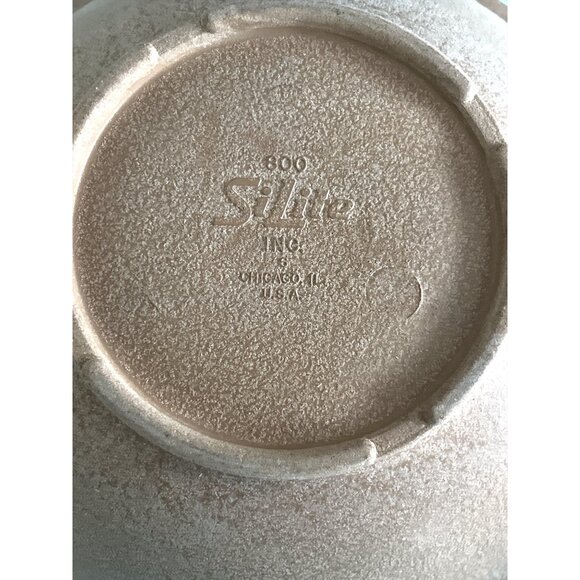 Pair of Vintage Silite Melamine Bowls Tan 7.5" Mid Century Chicago USA - Picture 3 of 3